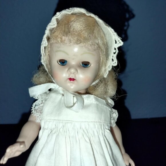 Ginny Doll, 1950s Straight Leg Walker, Stamped on Back - Picture 2 of 13